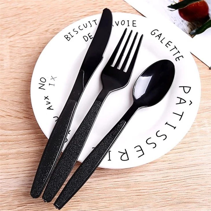 disposable cutlery set